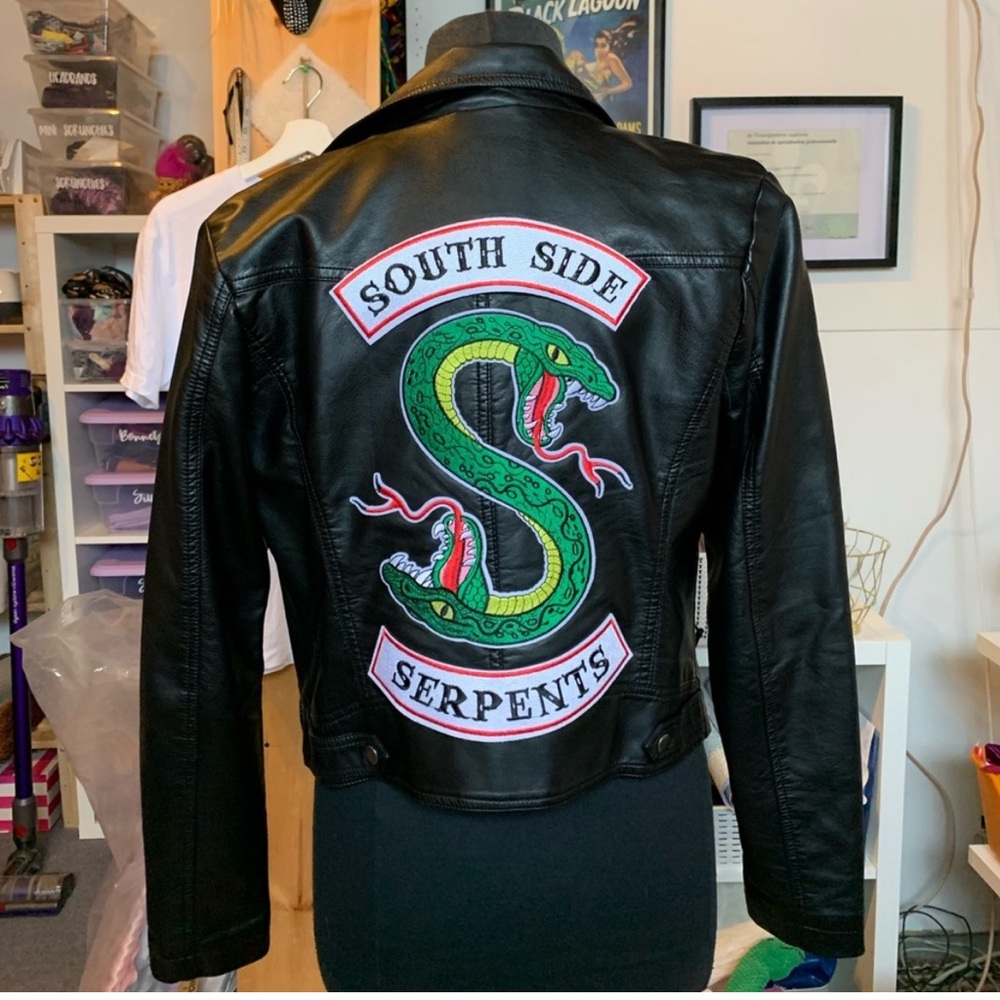 ARCHIE COMICS FAUX LEATHER JACKET WOMENS STITCHED LOGO SOUTHSIDE SERPENTE XS
